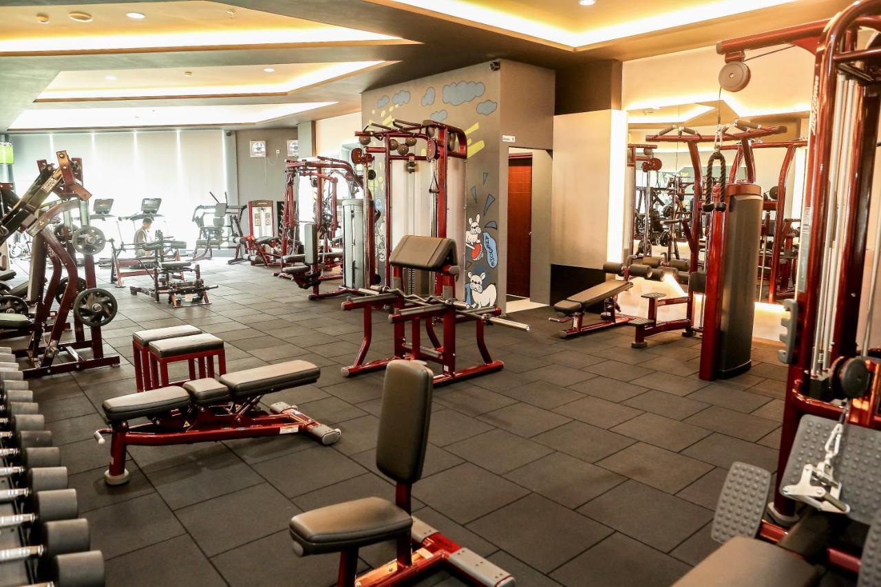 Hotel Tosan Solo Baru Grogol Esterno foto